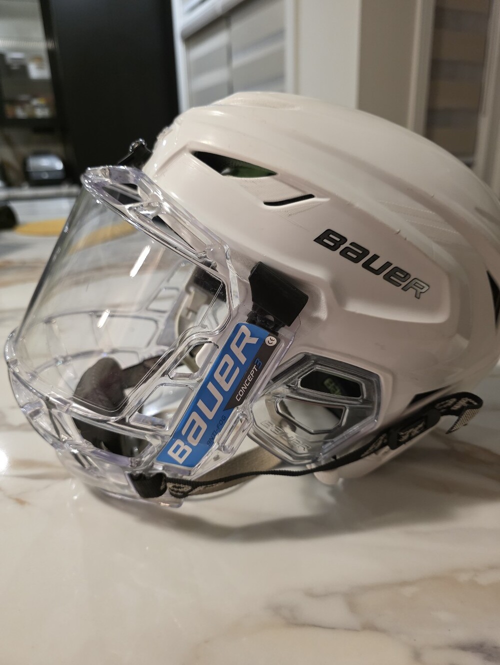 Bauer Hyperlin Hockey Helmet In White S - M With Clear Full Face Mask Bubble
